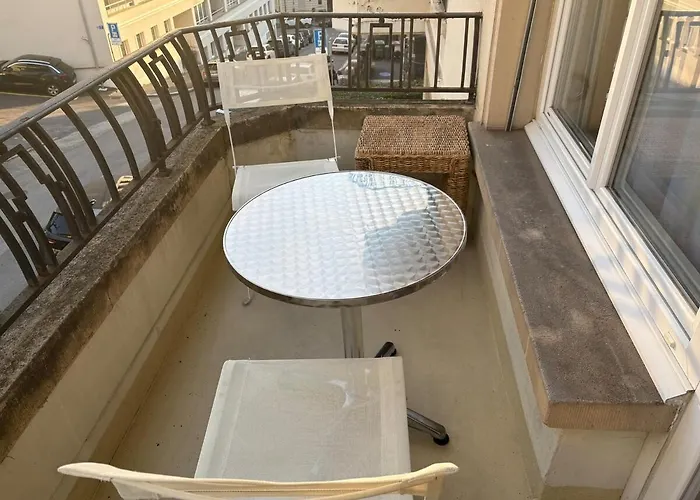 Quelques 6 Minutes A Pied De La Gare De * 洛桑